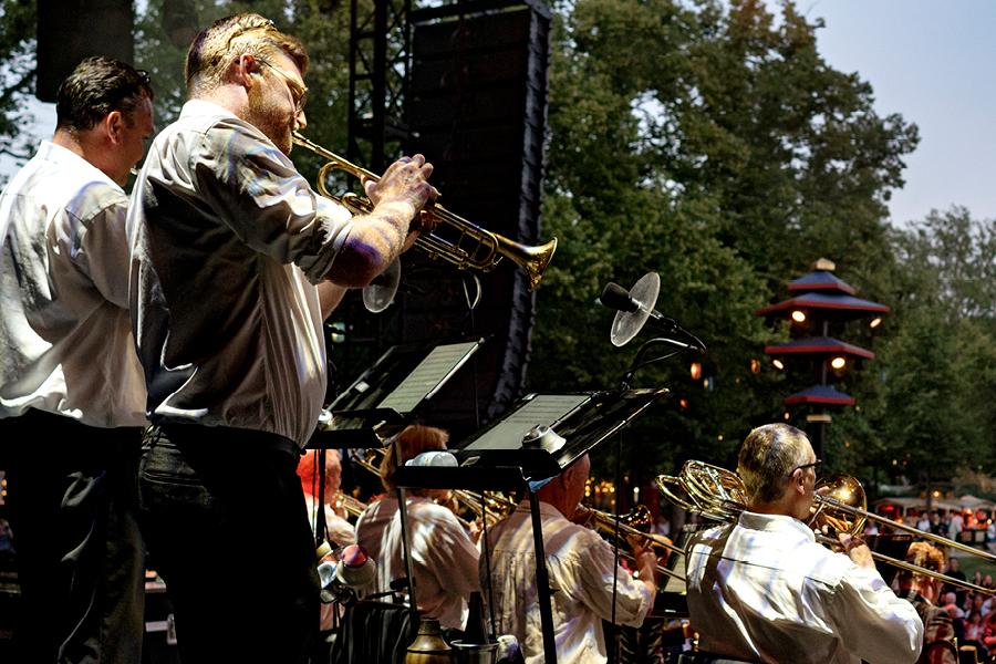 https://jazz-platform-media.ams3.cdn.digitaloceanspaces.com/public-media/CACHE/images/2a8462d8506e6389dbe60647c1bdea90d75f1912b575364335249e1babb2fe35/9babc3afd0d3d719d43a4dc94792a711.jpg